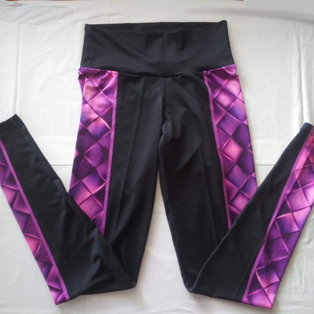 Women's Leggings, Purple Diamond on Black, NWOT, S